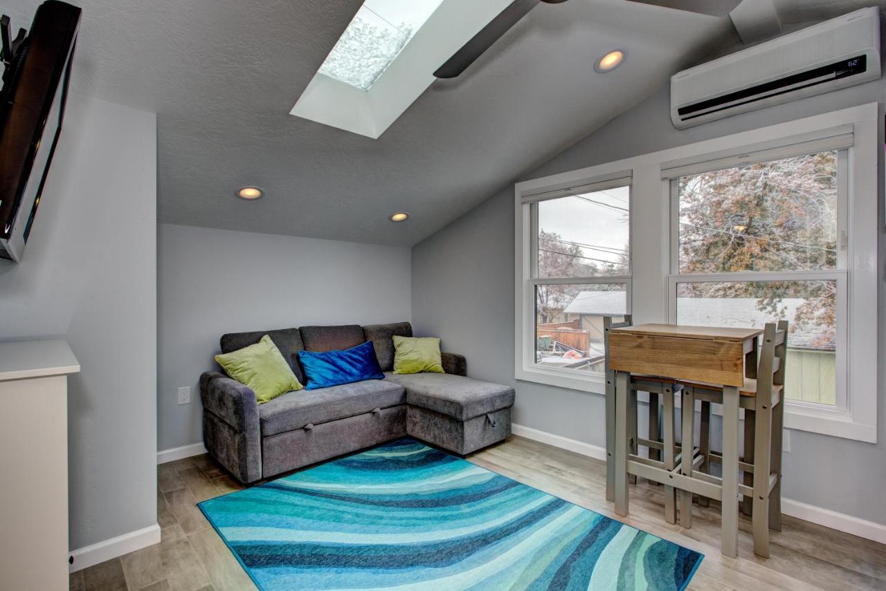 The Lilly Pad Brand New In Hyde Park! Pet Friendly, Fully Fenced Yard, Walking Distance To Hyde Park Shops, And Dining And Camel's Back Park Boise